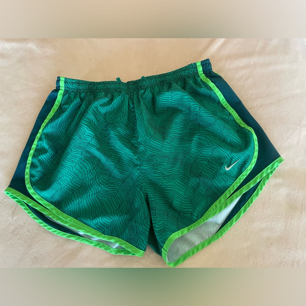 Nike running shorts ✨